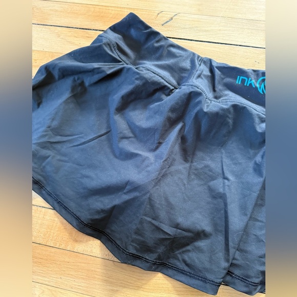 Ink burn skort black with blue patterned shorts - Picture 7 of 8